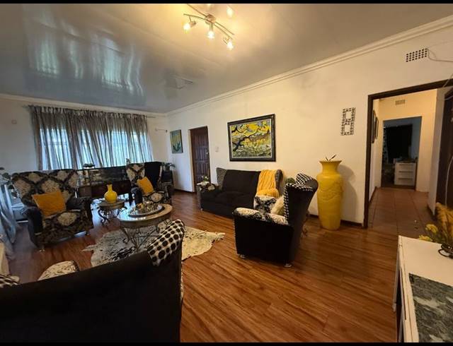 3 BEDROOM HOUSE FOR SALE IN VANDERBIJLPARK CW 3